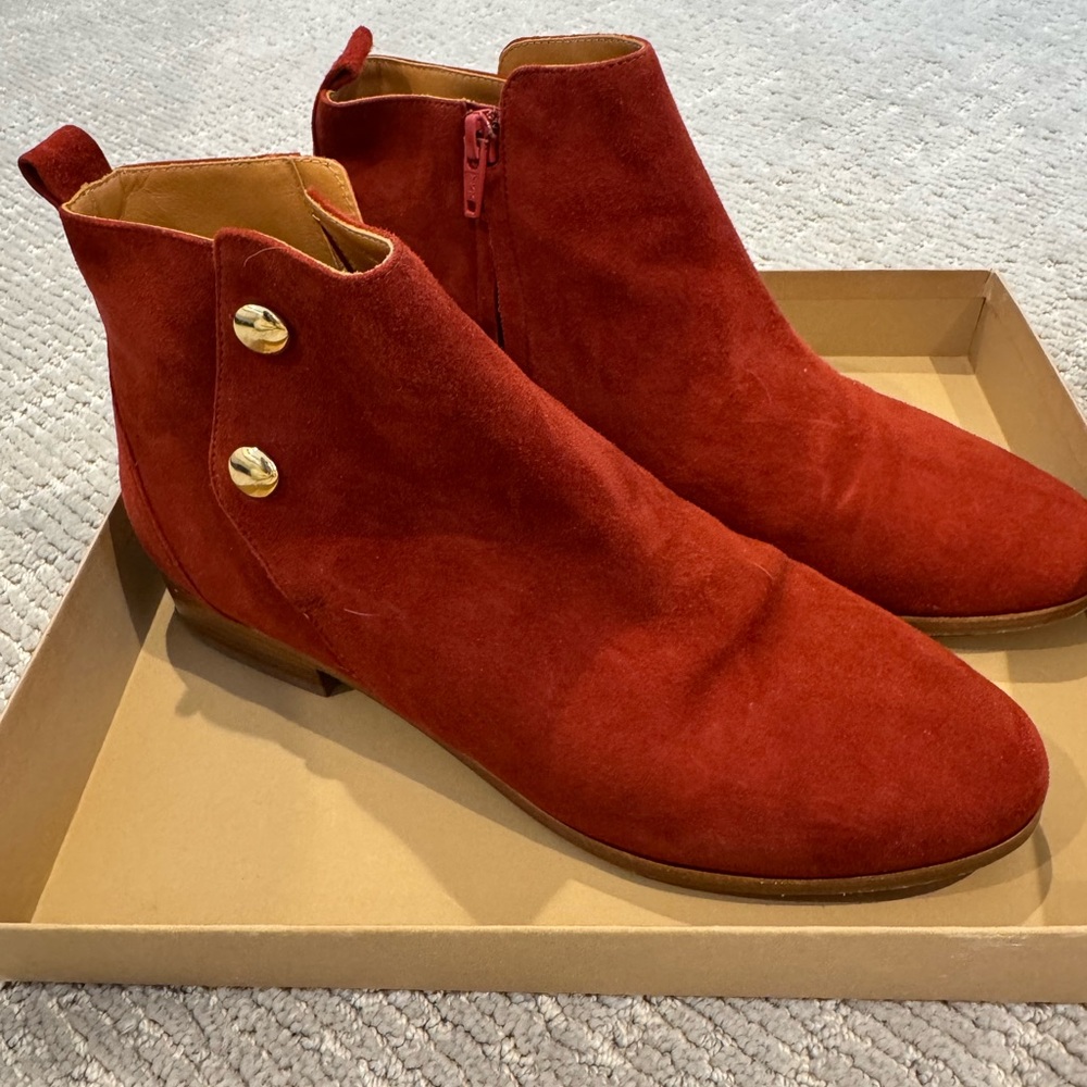 Sezane low ankle Camille boots. Size 39. Pumpkin spice color.